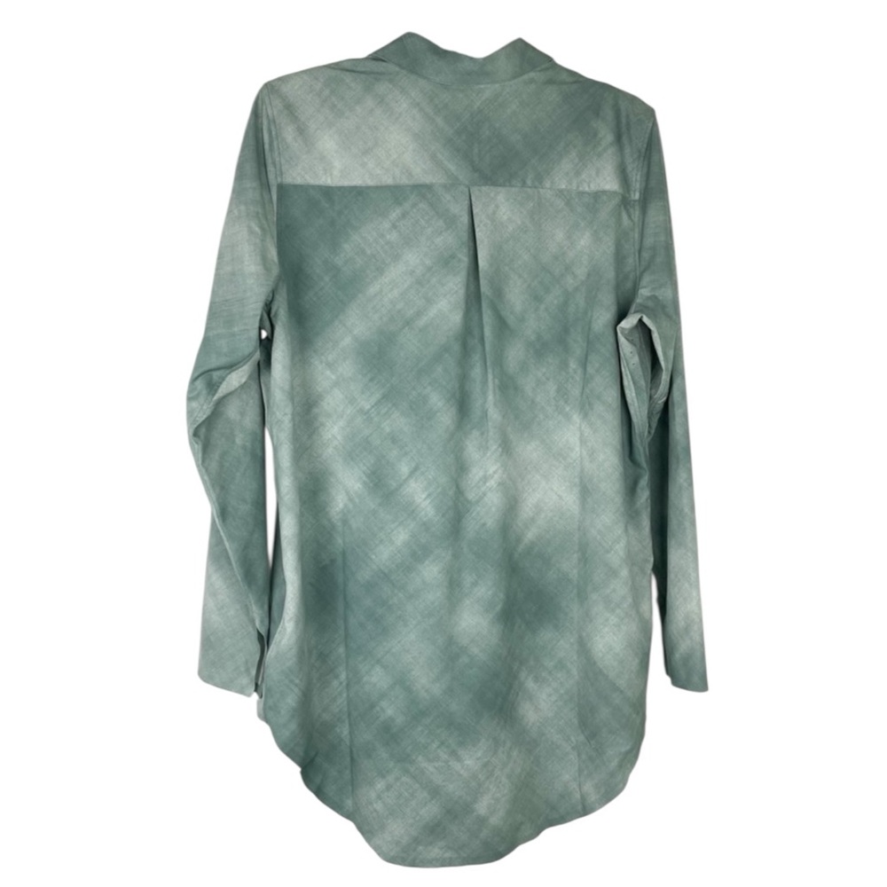ATHLETA Urbanite Printed Oversized Button-Up Shirt in Denali Green Size M/PETITE - Picture 5 of 11